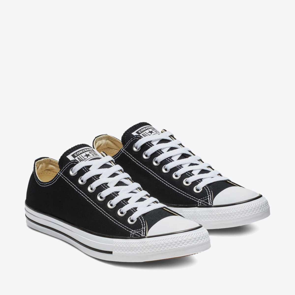  Chuck Taylor All Star Canvas Low Top Black